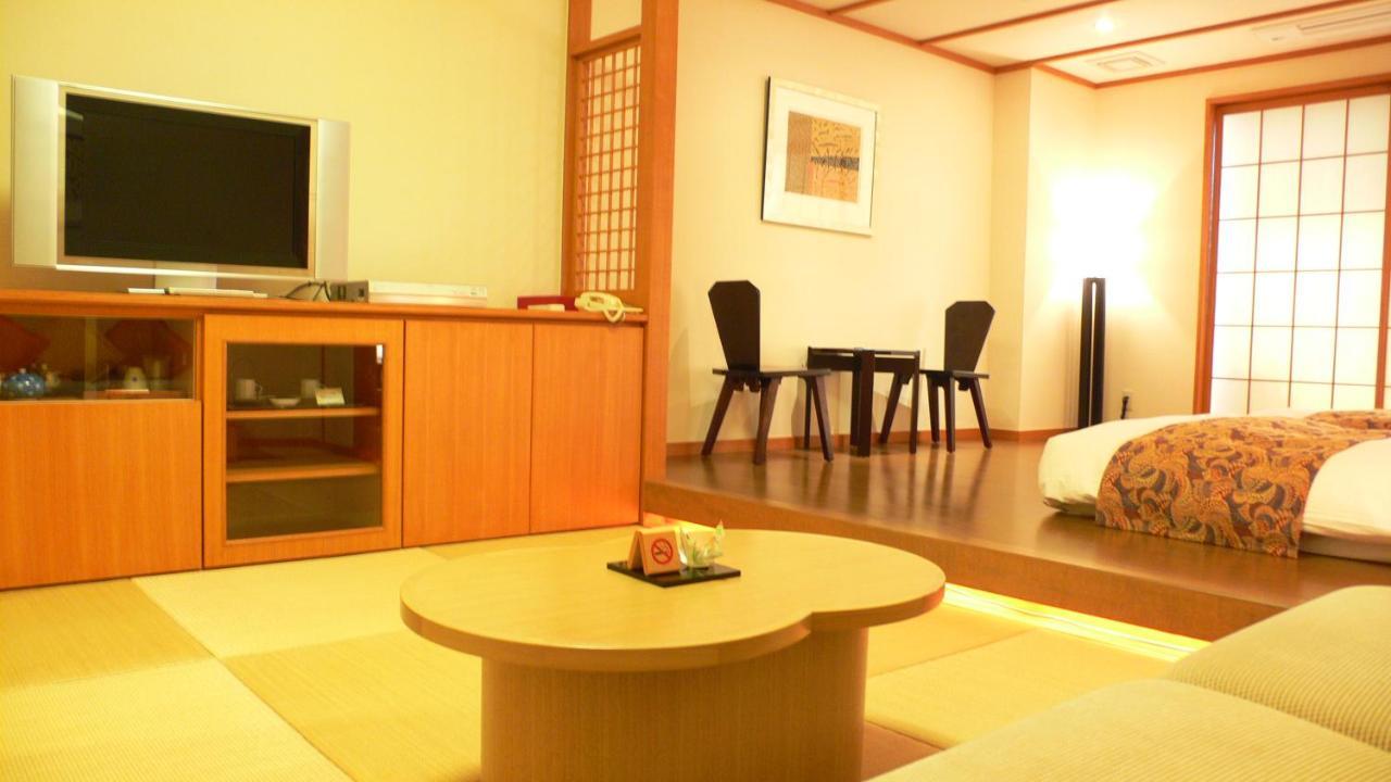 Dogo Prince Hotel Matsuyama  Esterno foto